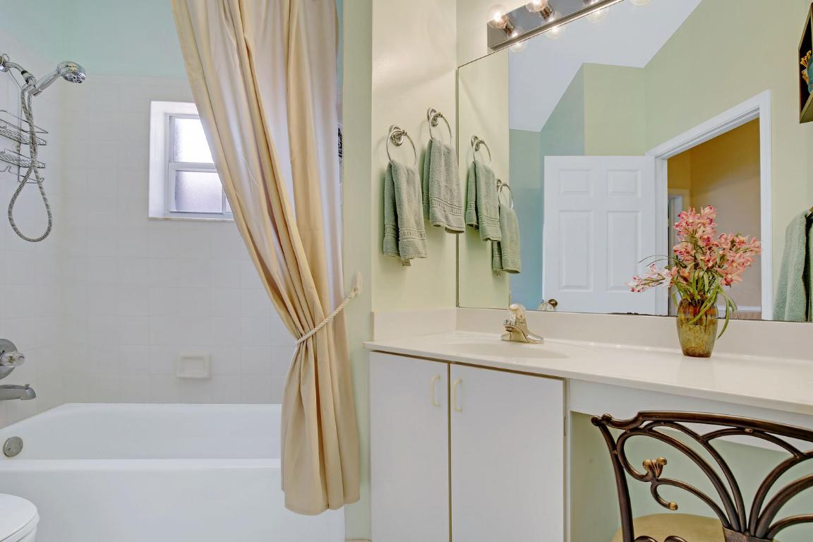 QUAIL RUN VILLAS - Residential