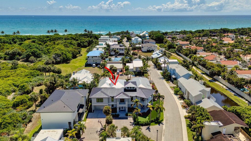 Photo of 401 Xanadu Place, Jupiter, FL 33477 (MLS # R11093959)