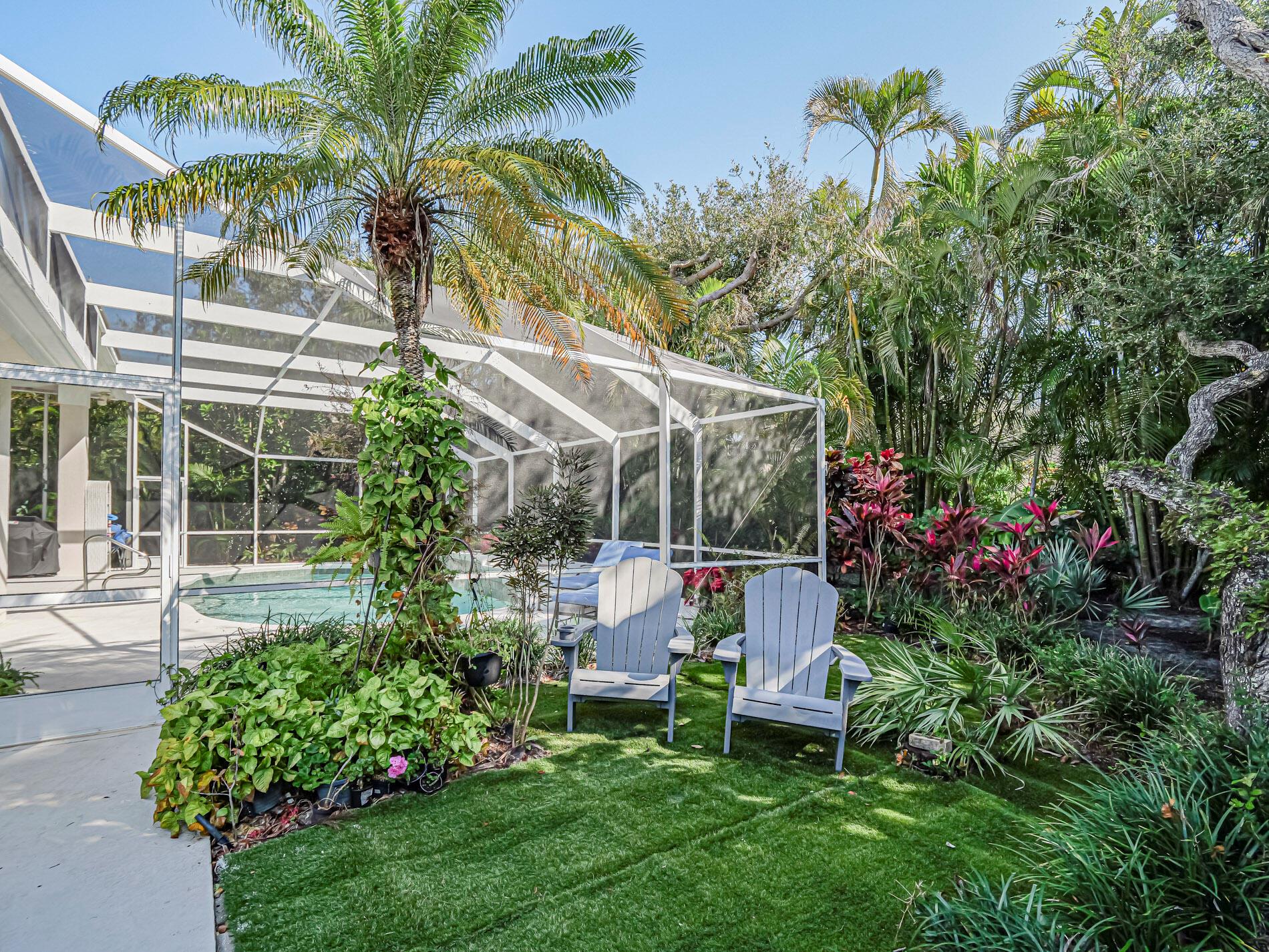 120 N White Jewel Court