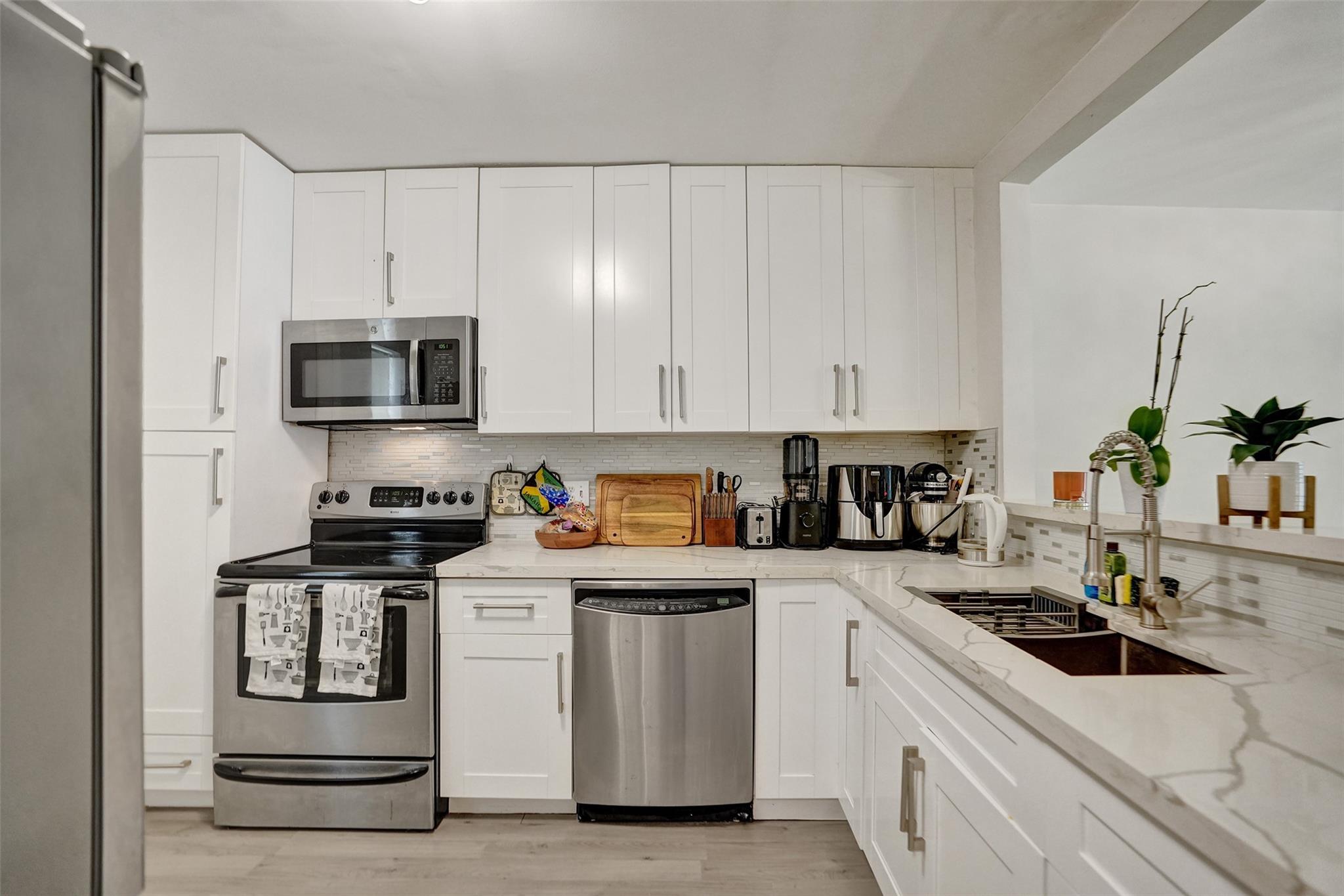 6260 S Falls Cir dr 102