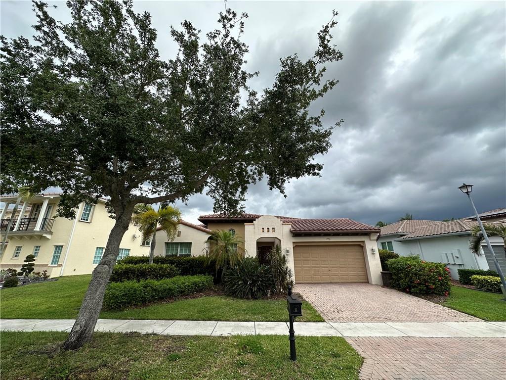 Heron Bay Northeast 173-9 - Residential