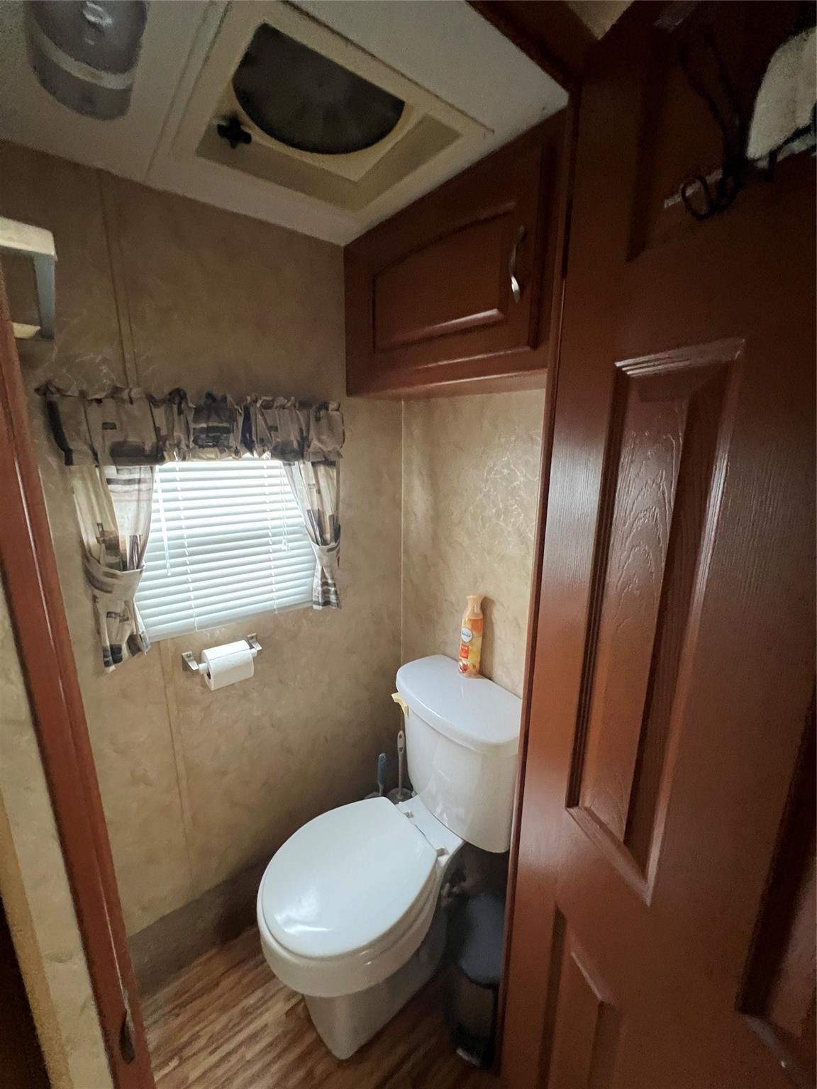 Ancient Oaks RV Rest 02 - Residential
