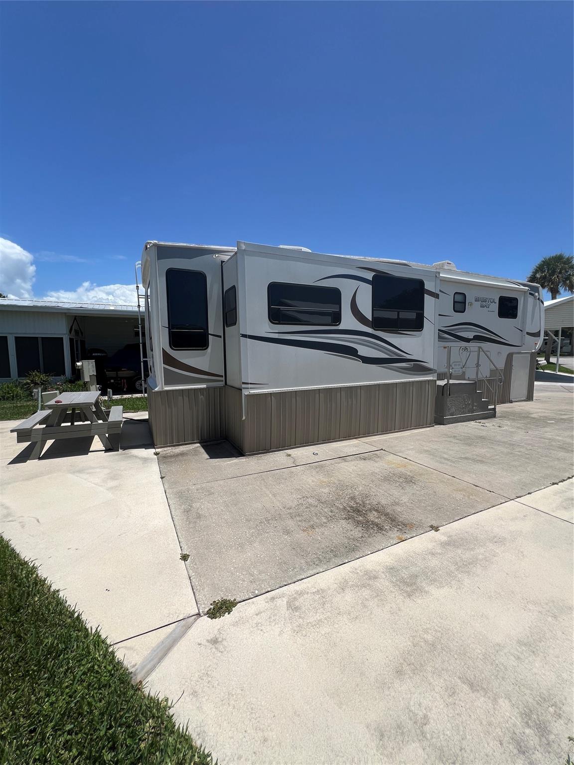 Ancient Oaks RV Rest 02 - Residential