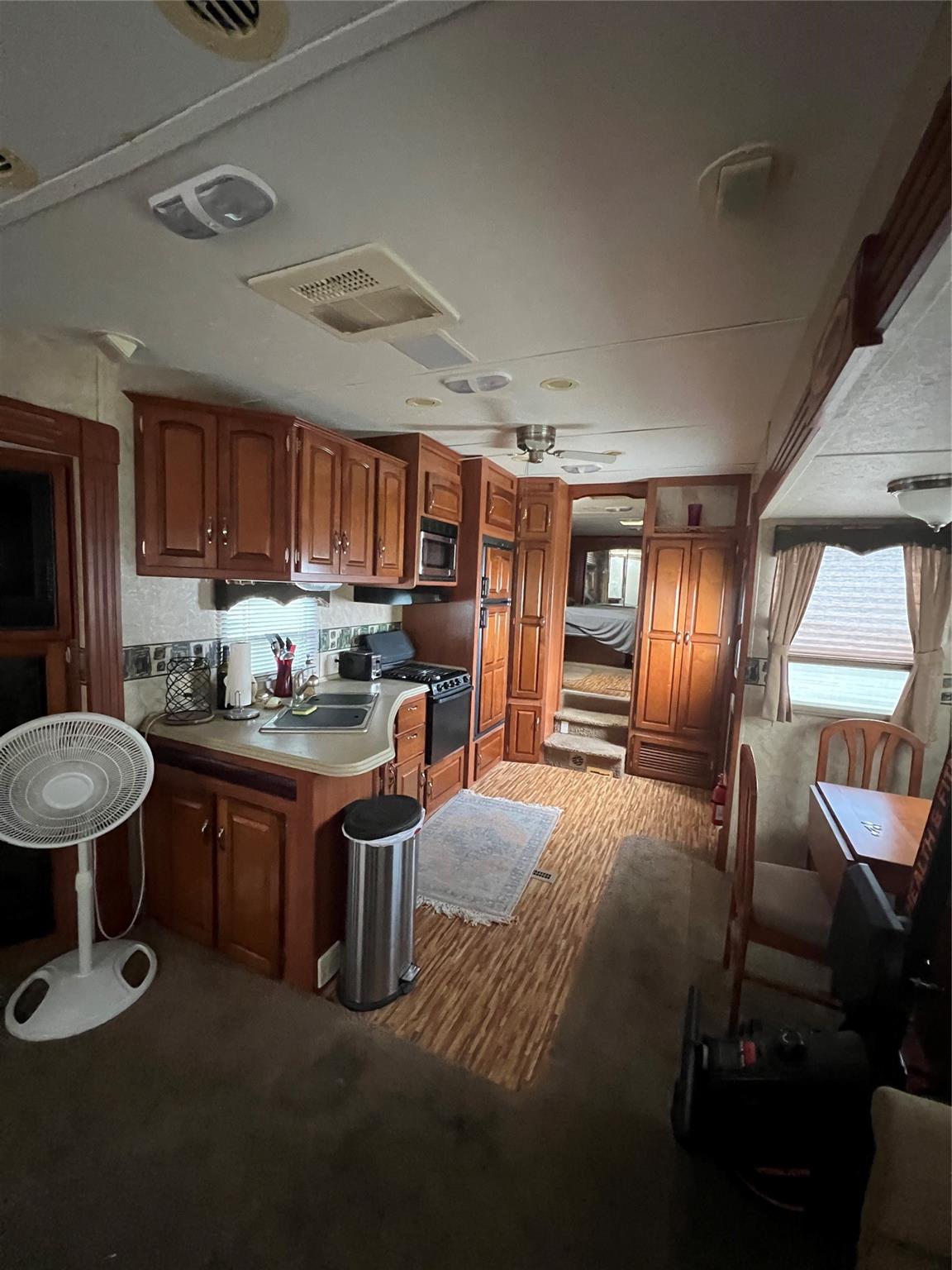 Ancient Oaks RV Rest 02 - Residential