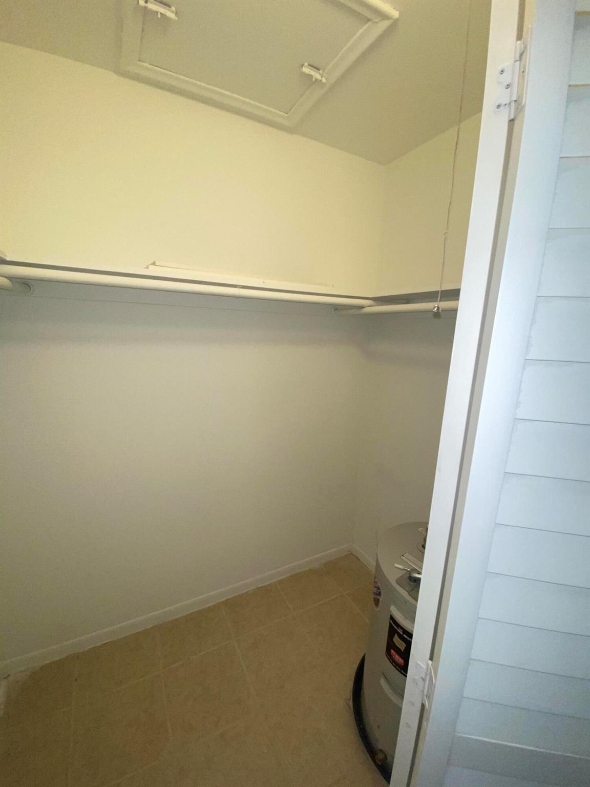 SOUTHEAST PARK CONDO - Residential Lease