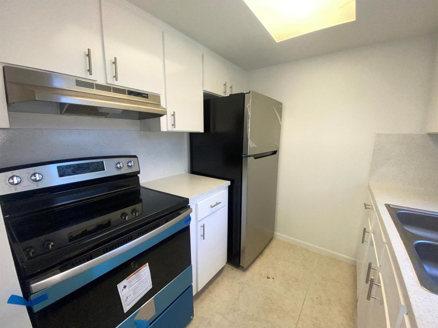 This one bedroom/ one bathroom located on the 2nd floor Condominium in a quite end of East Boynton Beach. The open Living area and dining area. Kitchen features an updated galley kitchen. Bedroom over looks rear tree area of building. Large walk-in closet. Pet is allowed; Community has a shared washer/dryer on the main level. Condo has 1 vehicle parking space assigned. H20 is included. Local landlord. All information provided is deemed reliable but is not guaranteed and should be independently verified.