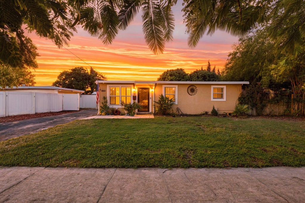 Photo of 5150 SW 6TH Street, Margate, FL 33068 (MLS # B26074563)