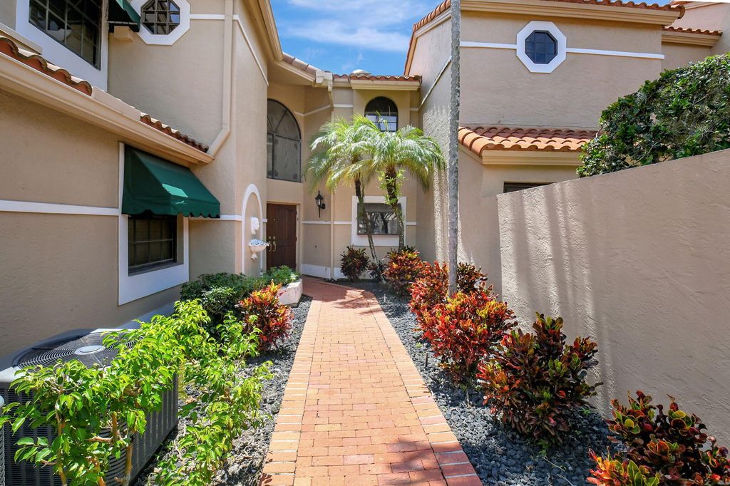Photo of 22708 Caravelle Circle, Boca Raton, FL 33433 (MLS # R11011170)
