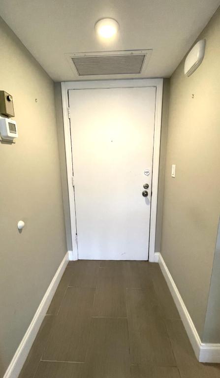 3 Royal Palm Way 2050