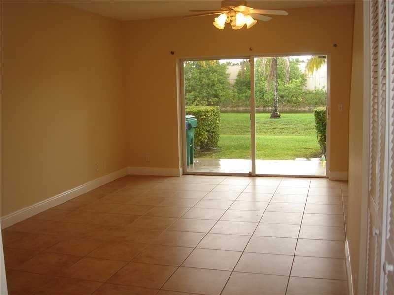 CORAL REEF CLUB - Residential Lease