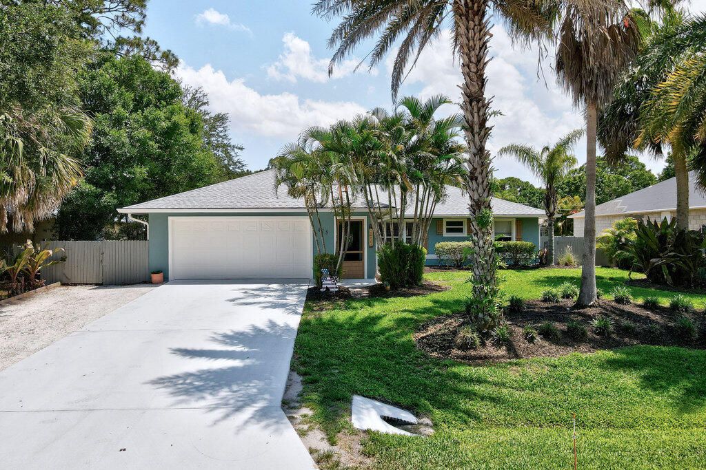 Photo of 418 Lanfair Avenue, Sebastian, FL 32958 (MLS # R10992206)