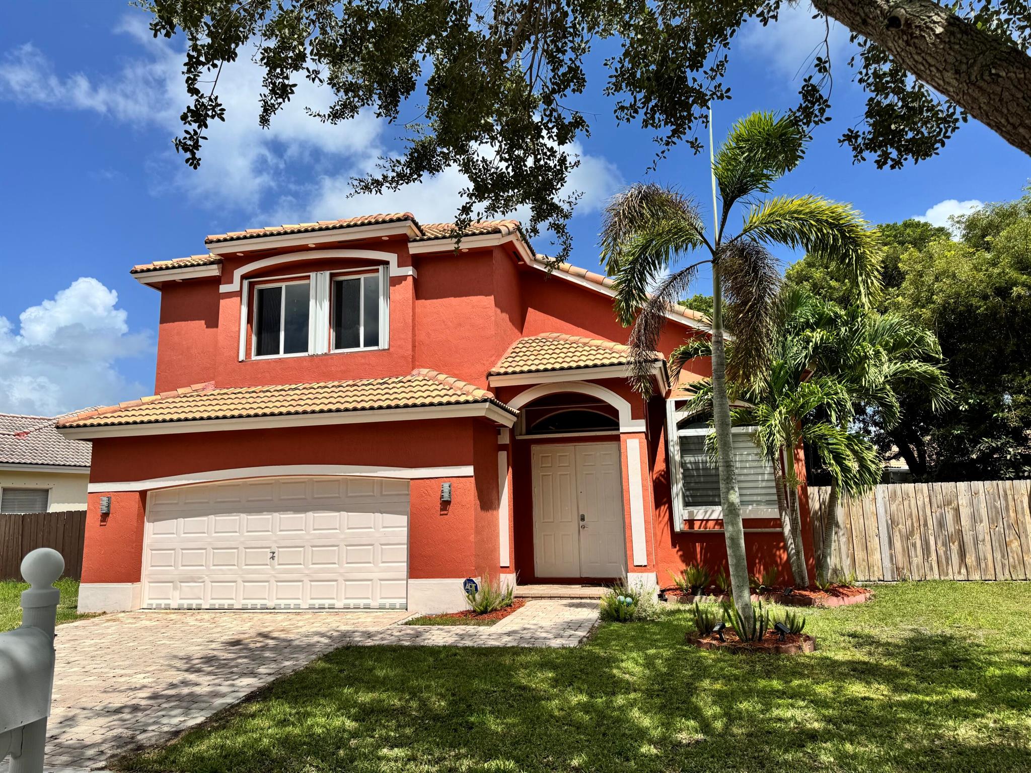 Just Listed in the Heart of Homestead! ✨Come tour this stunning 4-bedroom, 2.5-bath home located just minutes from the Florida Keys! This property features:Soaring cathedral ceilings and an open, airy layoutVersatile loft space - perfect for a home office, flex room, or play areaSpacious primary suite on the first floor for convenience and privacyLarge screened lanai opening to a wraparound green space with a ready-to-use pet enclosure on an oversized lot.Prime location just 5 minutes to local farms, shopping, restaurants, and the TurnpikeIf you've been dreaming of comfort, convenience, and a touch of paradise, this home delivers it all! 🌴🏡