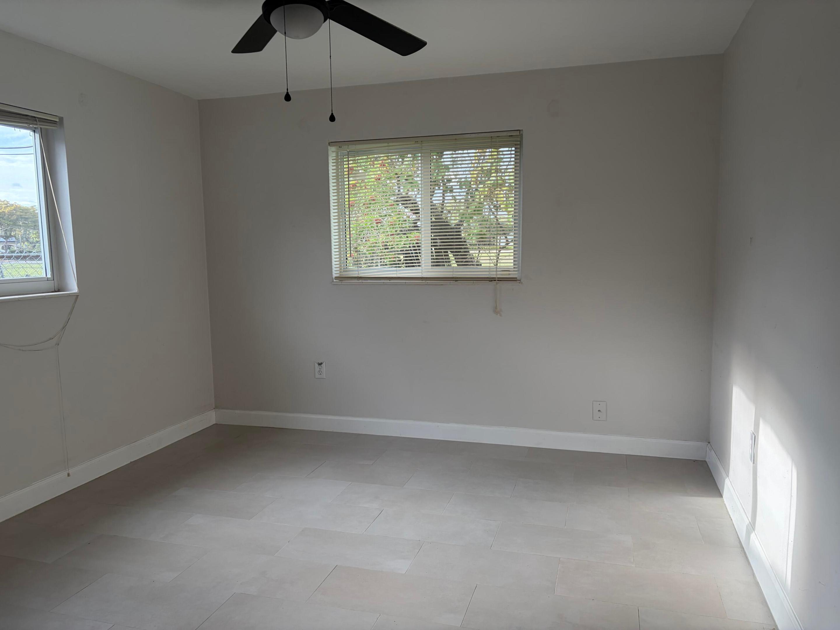 SUNRISE GOLF VILLAGE THIRD ADD - Residential