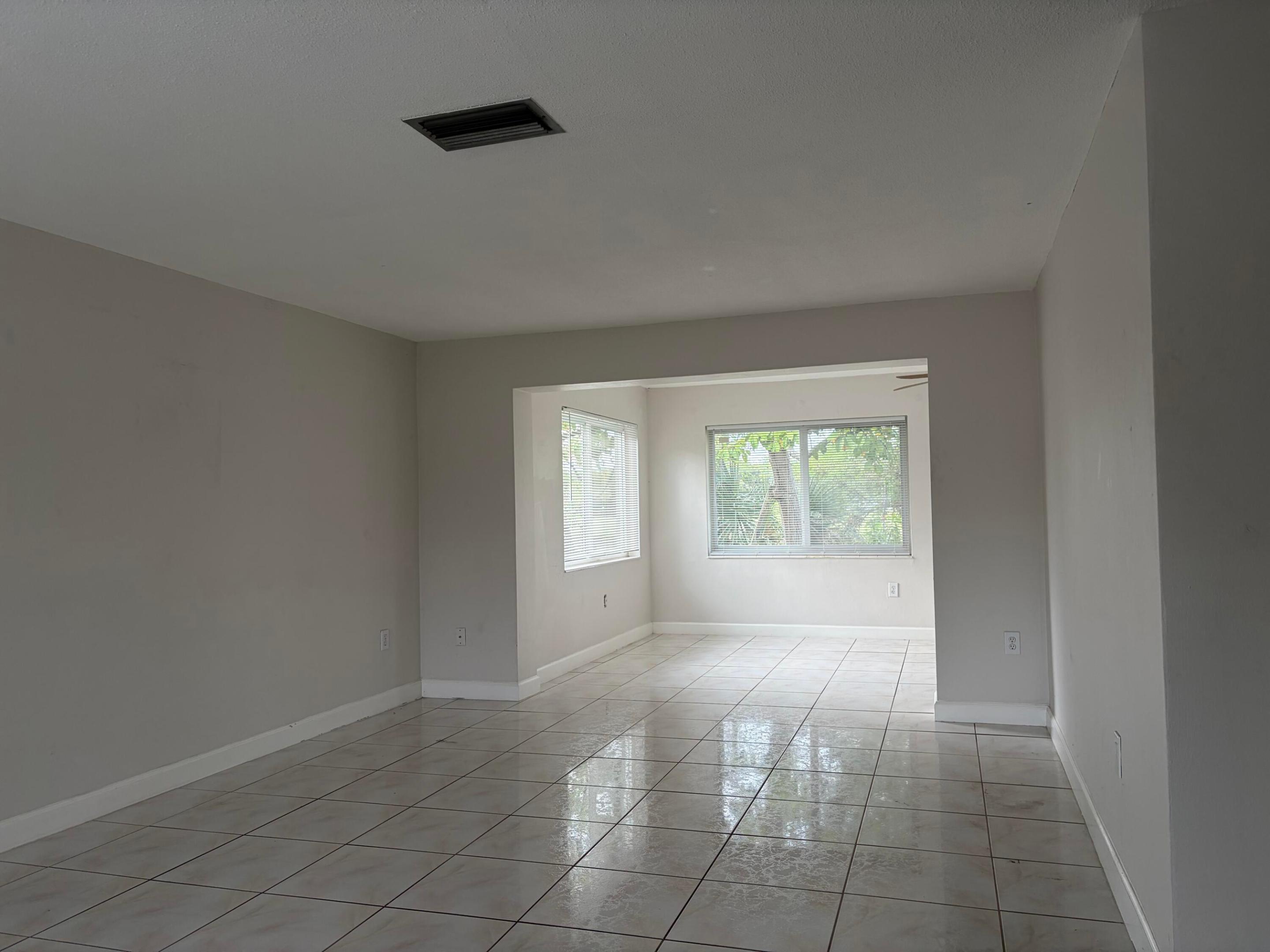 SUNRISE GOLF VILLAGE THIRD ADD - Residential