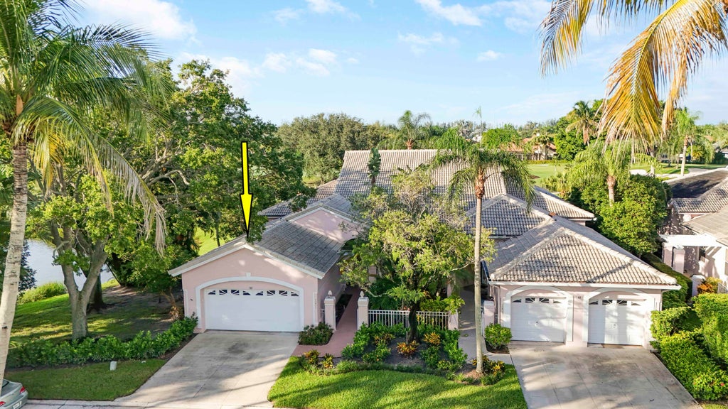 Photo of 181 Green Point Circle #181, Palm Beach Gardens, FL 33418 (MLS # B26069386)