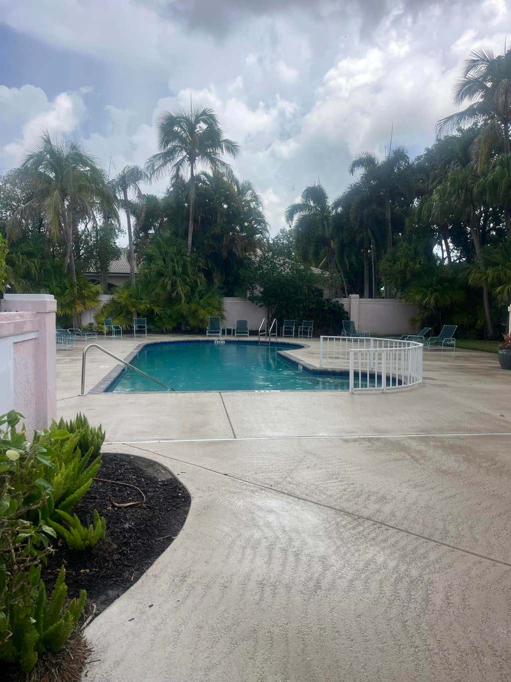 Photo of 181 Green Point Circle, Palm Beach Gardens, FL 33418 (MLS # B26069386)