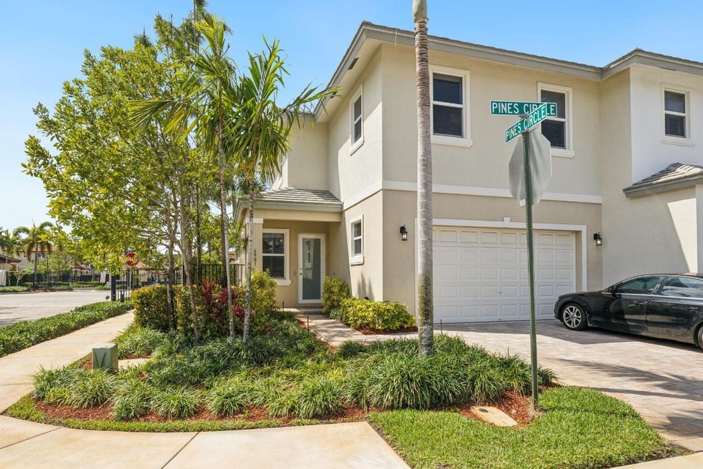 Photo of 6901 Pines Circle, Coconut Creek, FL 33073 (MLS # F10427605)