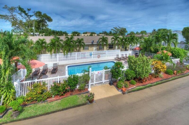 POMPANO PLACE CONDO - Residential