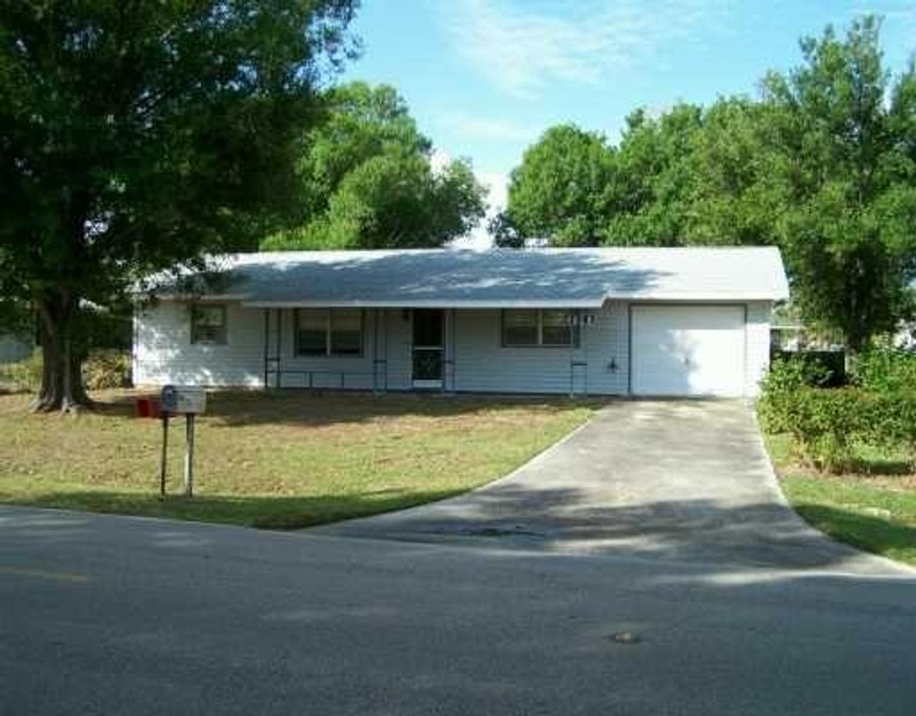 Photo of 4909 Palm Drive, Fort Pierce, FL 34982 (MLS # R10701232)