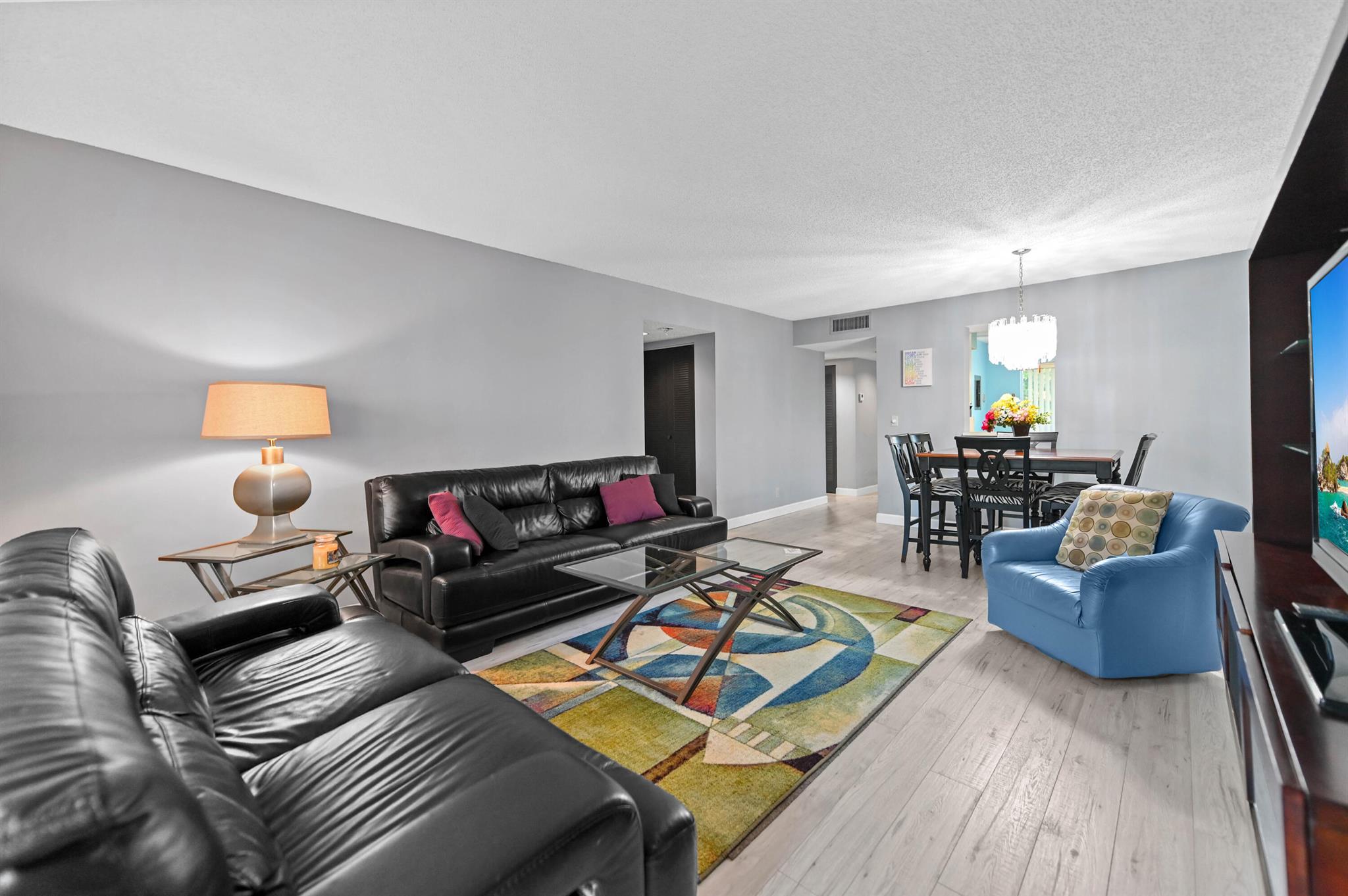 HUNTINGTON LAKES - Residential