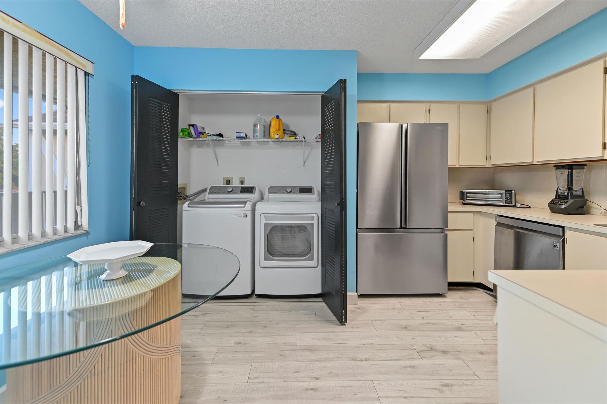 HUNTINGTON LAKES - Residential