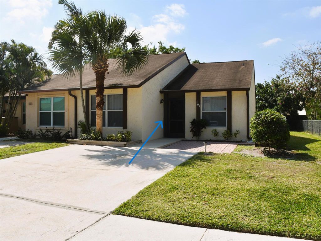 Photo of 163 Pinewood Court, Jupiter, FL 33458 (MLS # R11129680)