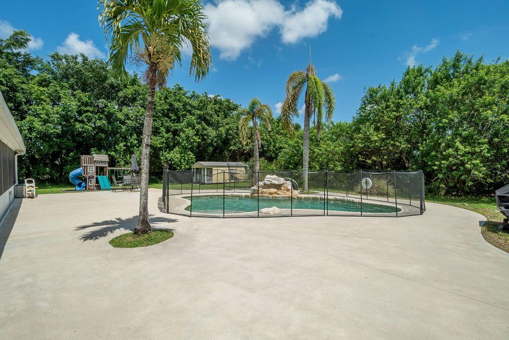 Photo of 17468 N 38th Rd Road N, The Acreage, FL 33470 (MLS # B26011534)