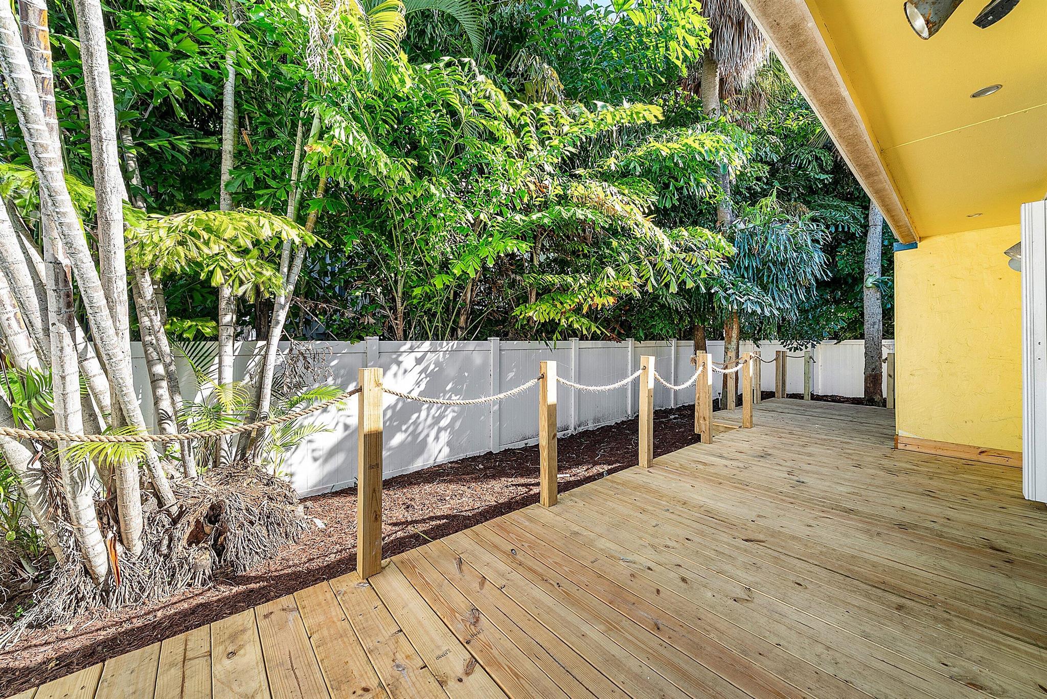 DELRAY TOWN OF - Residential Income