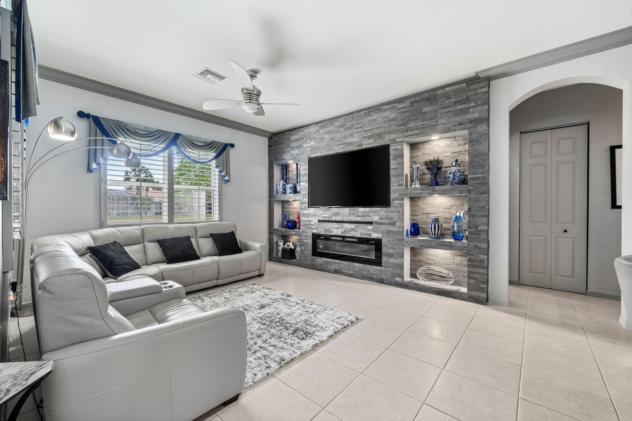 LAKEFOREST AT ST LUCIE WEST PHASE 1 - Residential