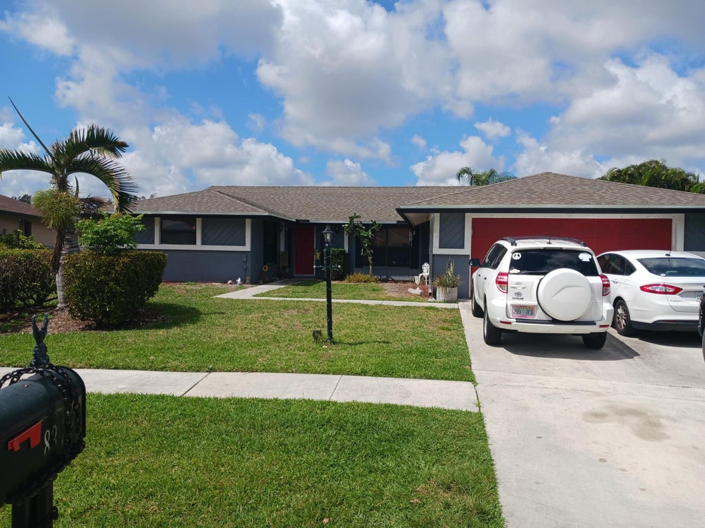 Photo of 8353 Raymond Drive, Boynton Beach, FL 33472 (MLS # B26067603)