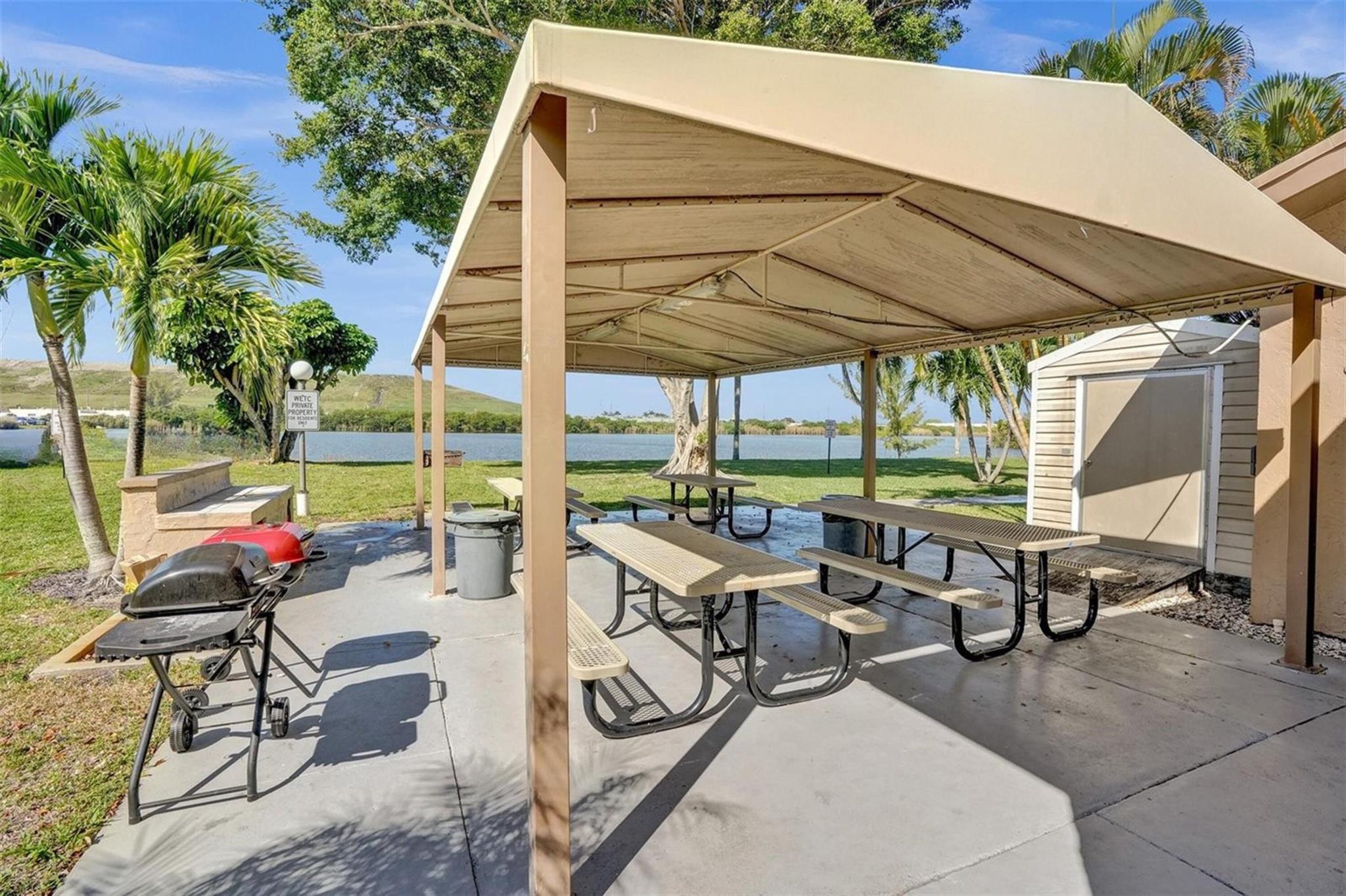 WATERS EDGE TOWERS CONDO - Residential Lease