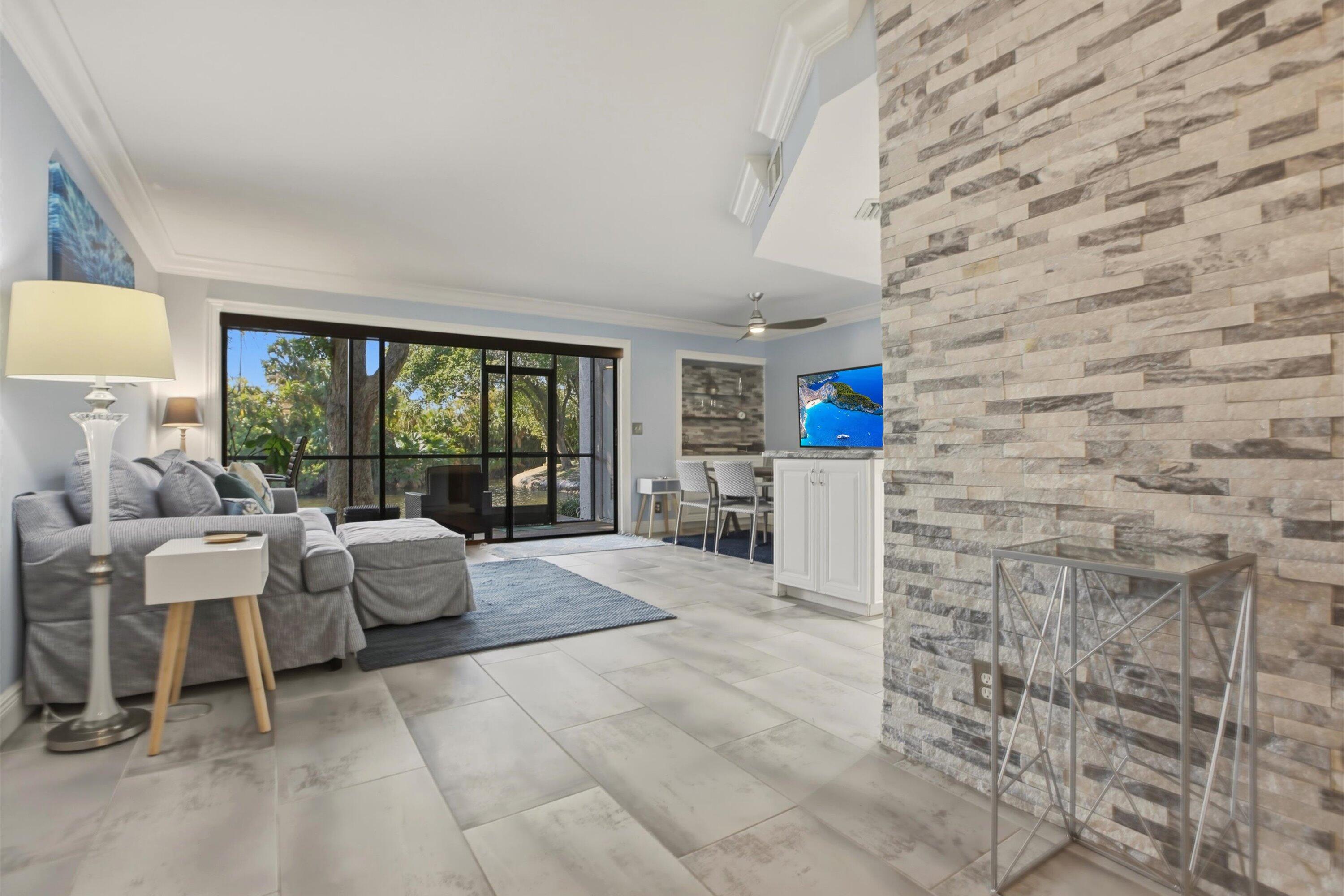 1605 S Us Highway 1 C104