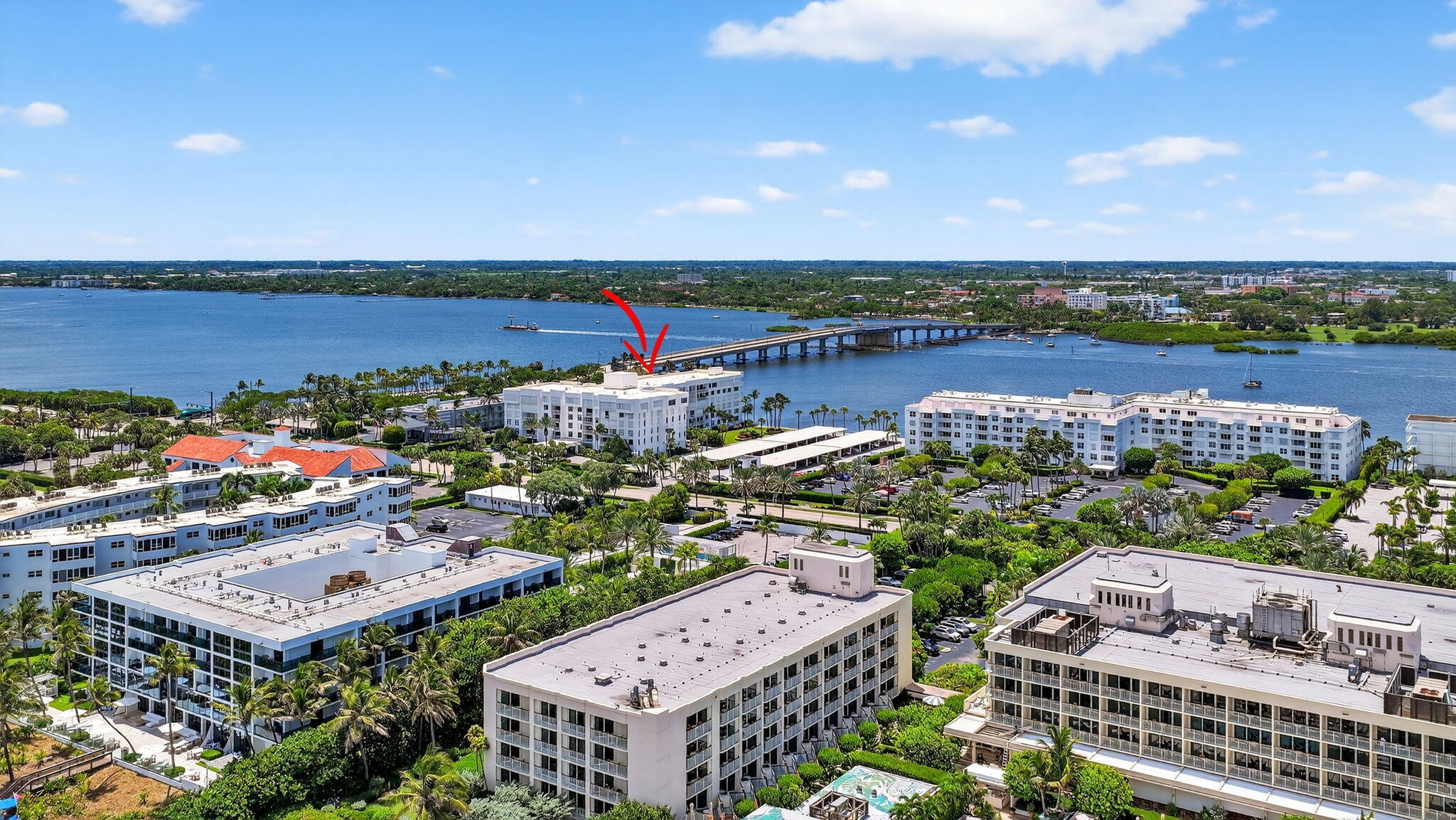 LA PALMA CONDO - Residential