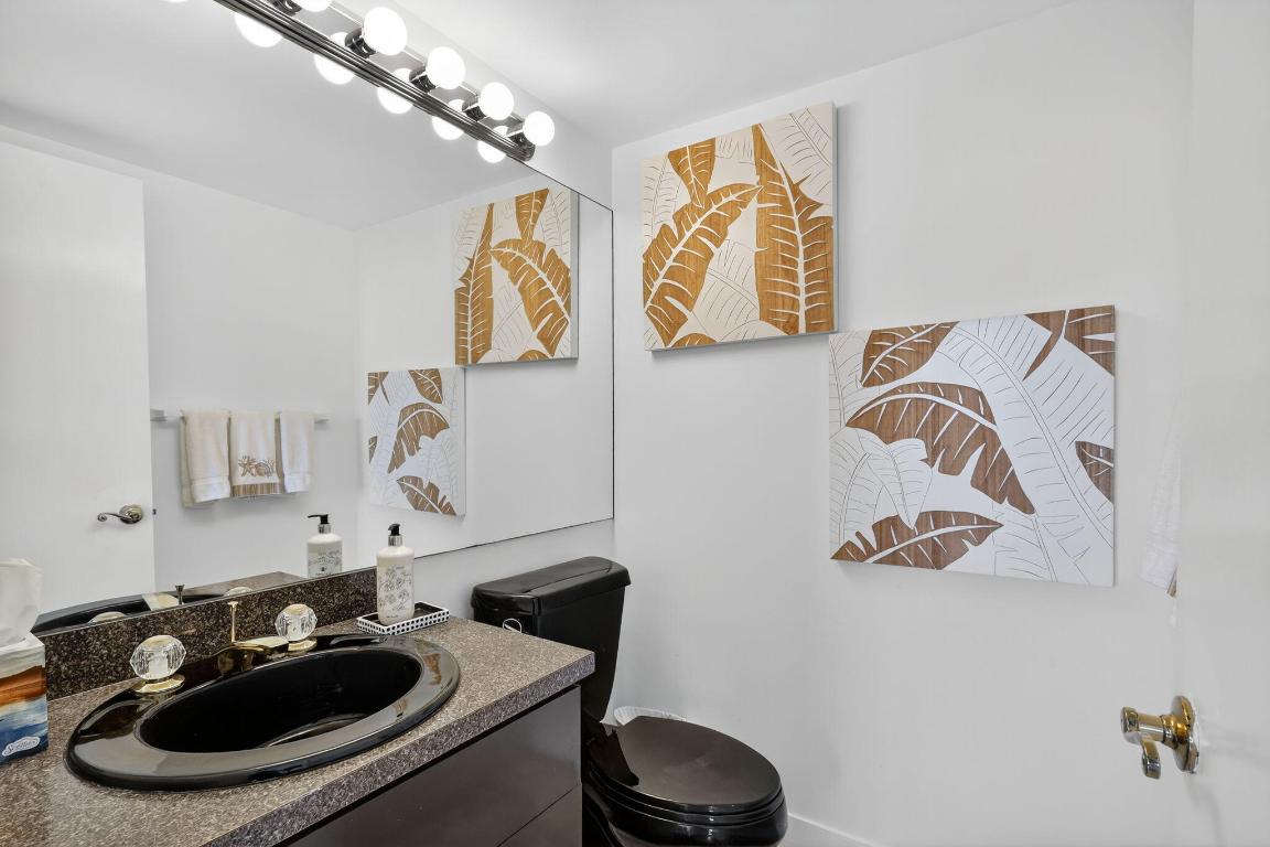 LA PALMA CONDO - Residential