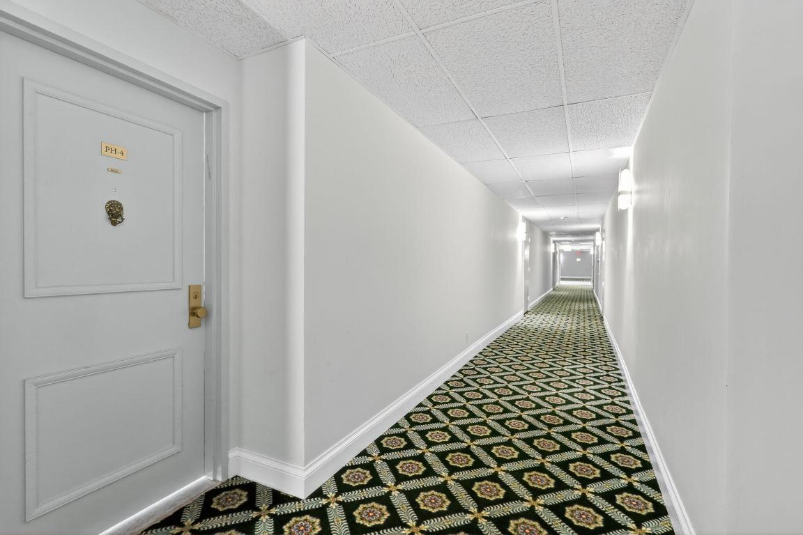 LA PALMA CONDO - Residential