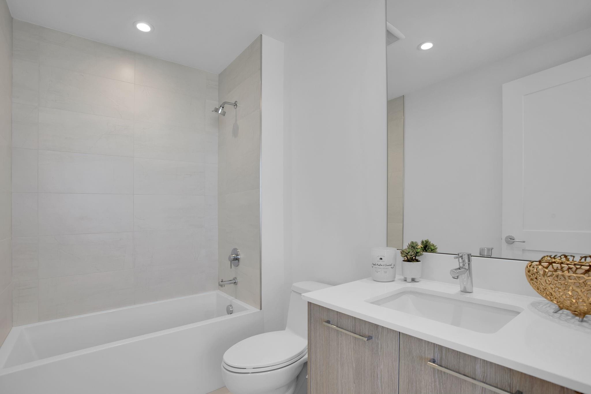 Selene Oceanfront Residen - Residential