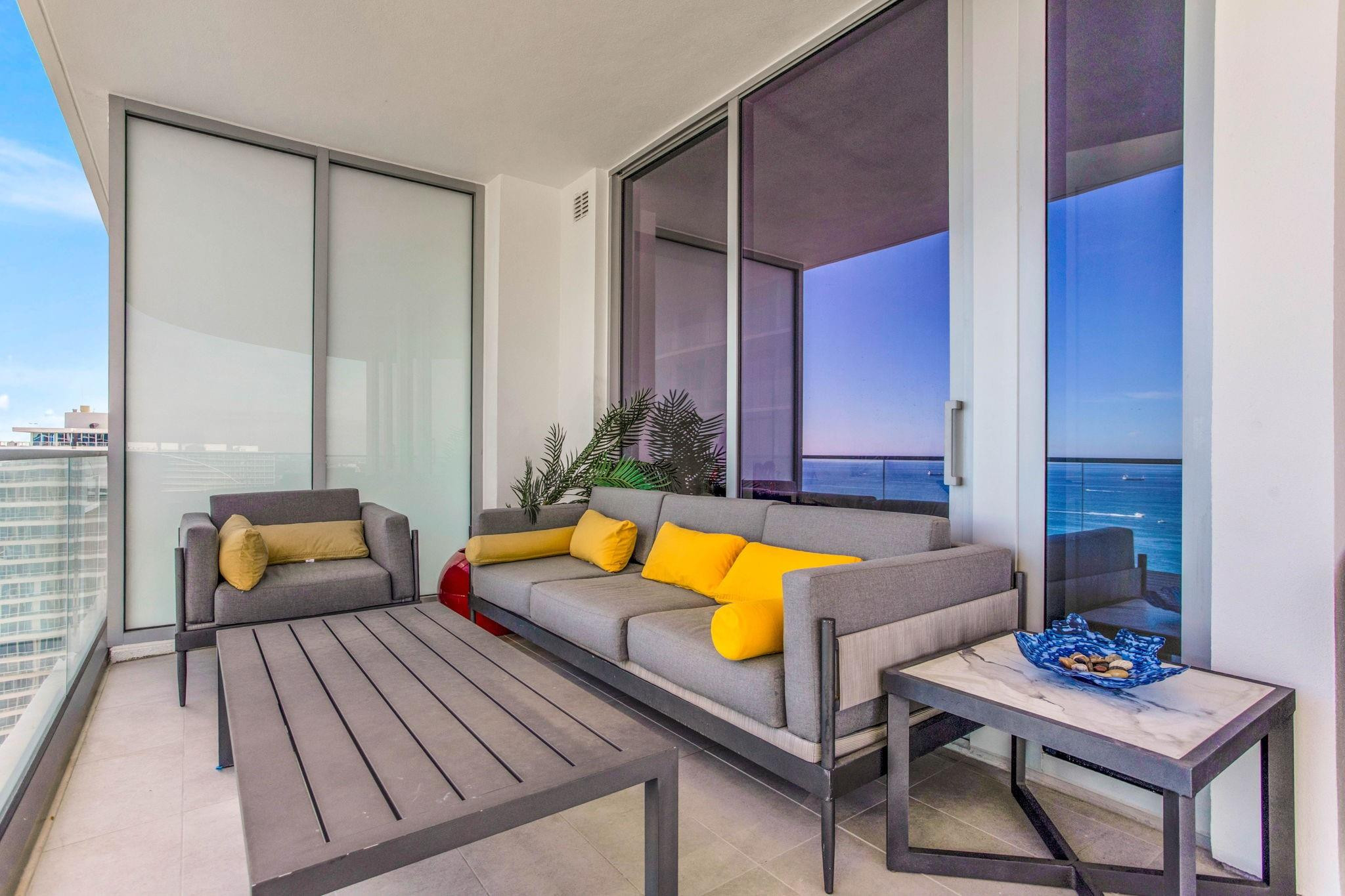 Selene Oceanfront Residen - Residential
