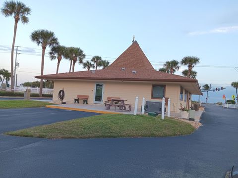 A home in Hutchinson Island