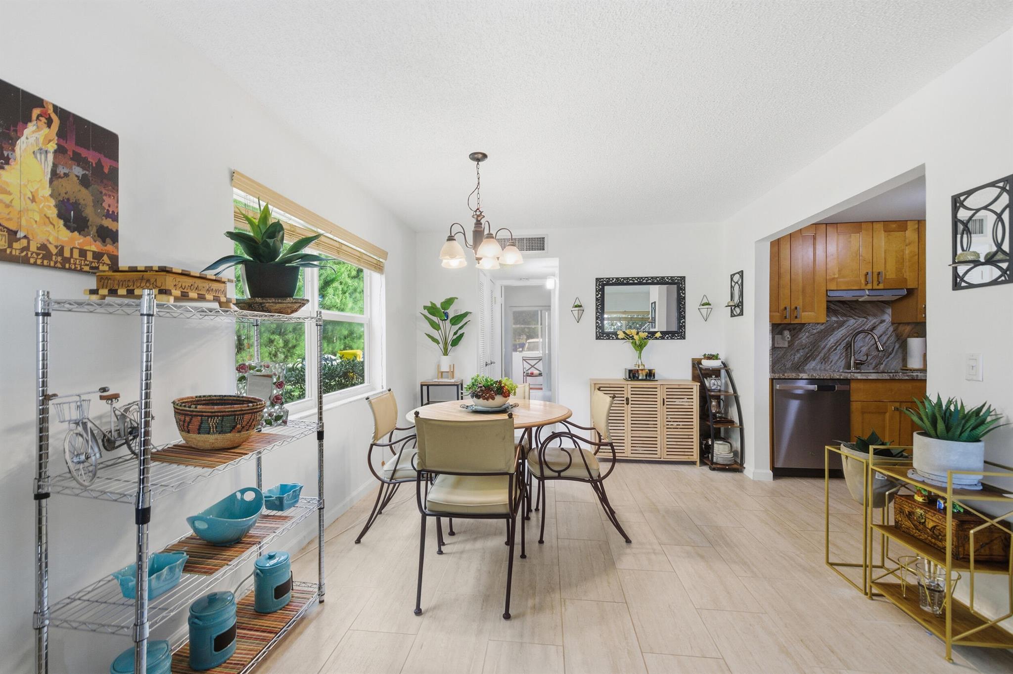 KINGS POINT FLANDERS COND - Residential