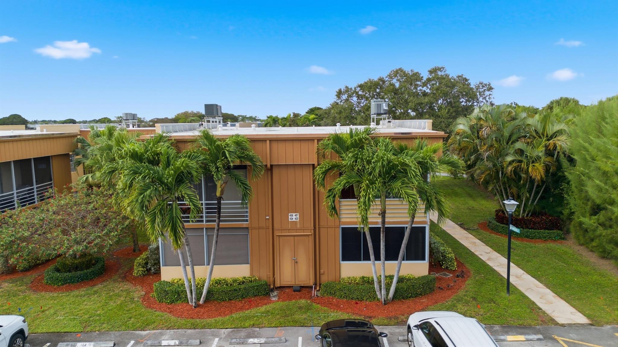 KINGS POINT FLANDERS COND - Residential