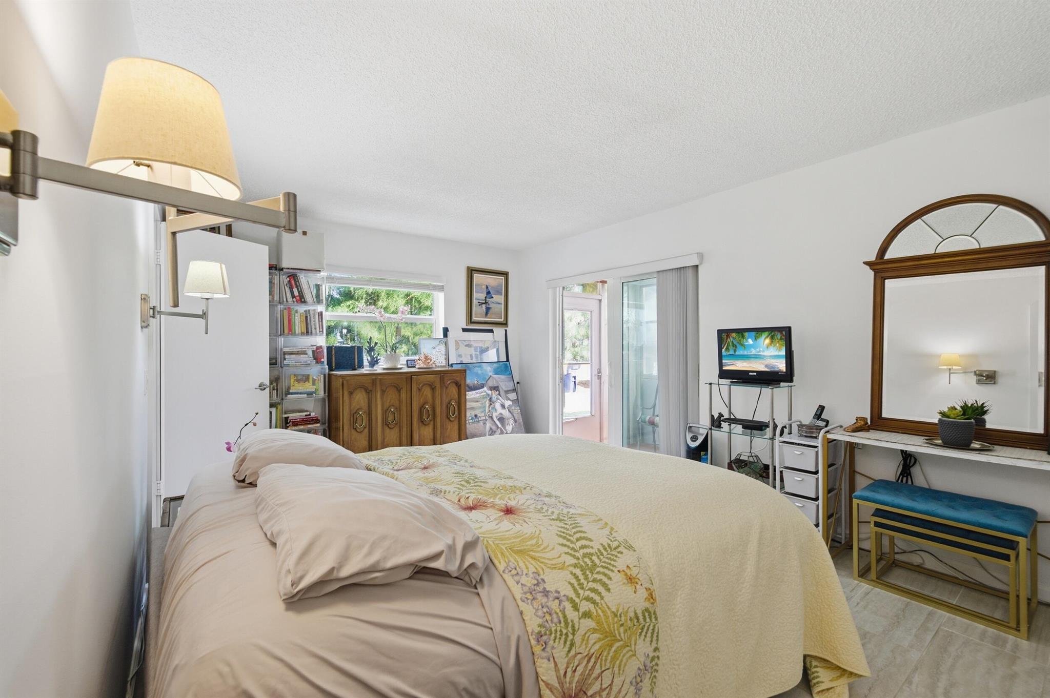 KINGS POINT FLANDERS COND - Residential