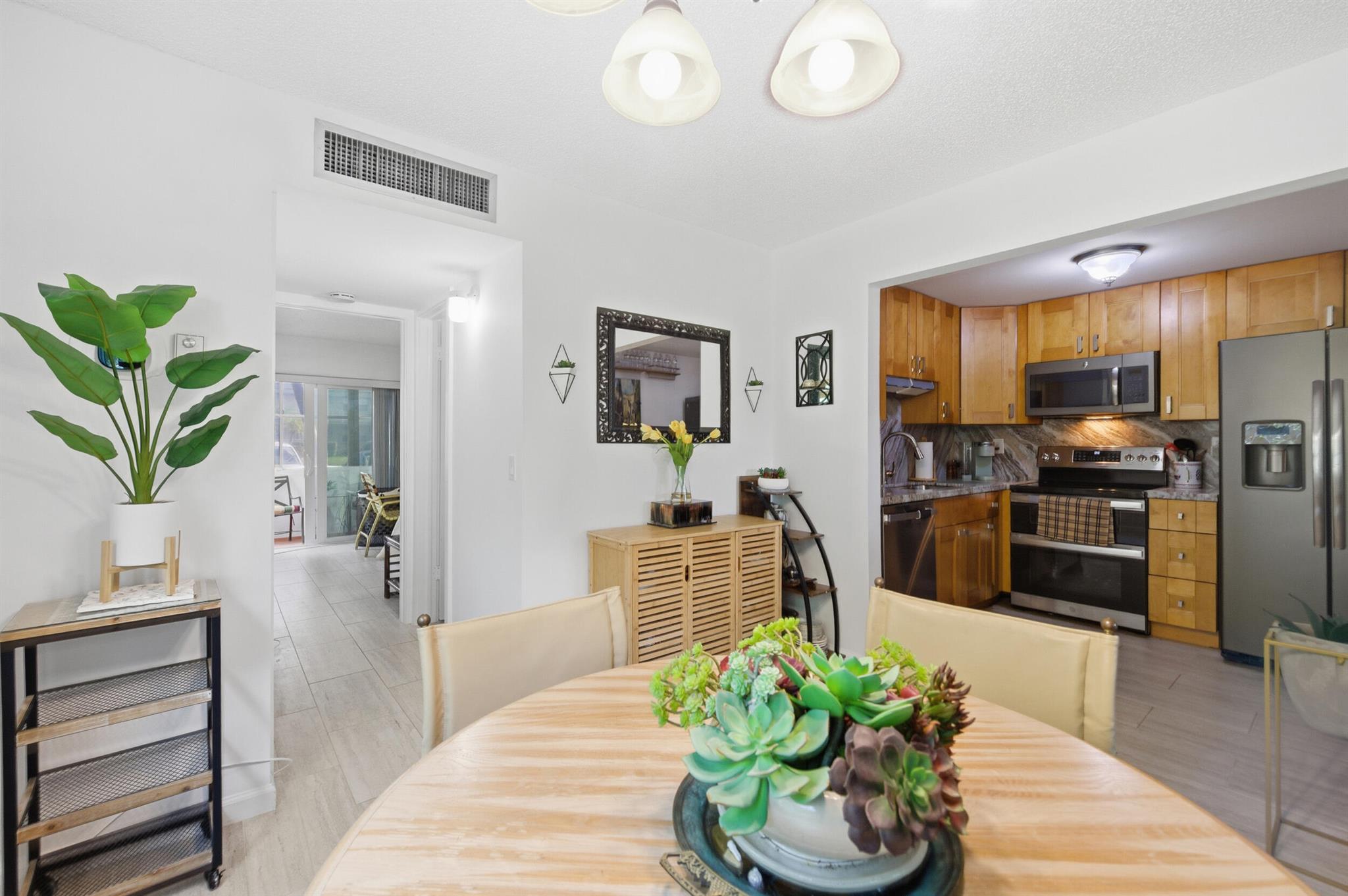 KINGS POINT FLANDERS COND - Residential