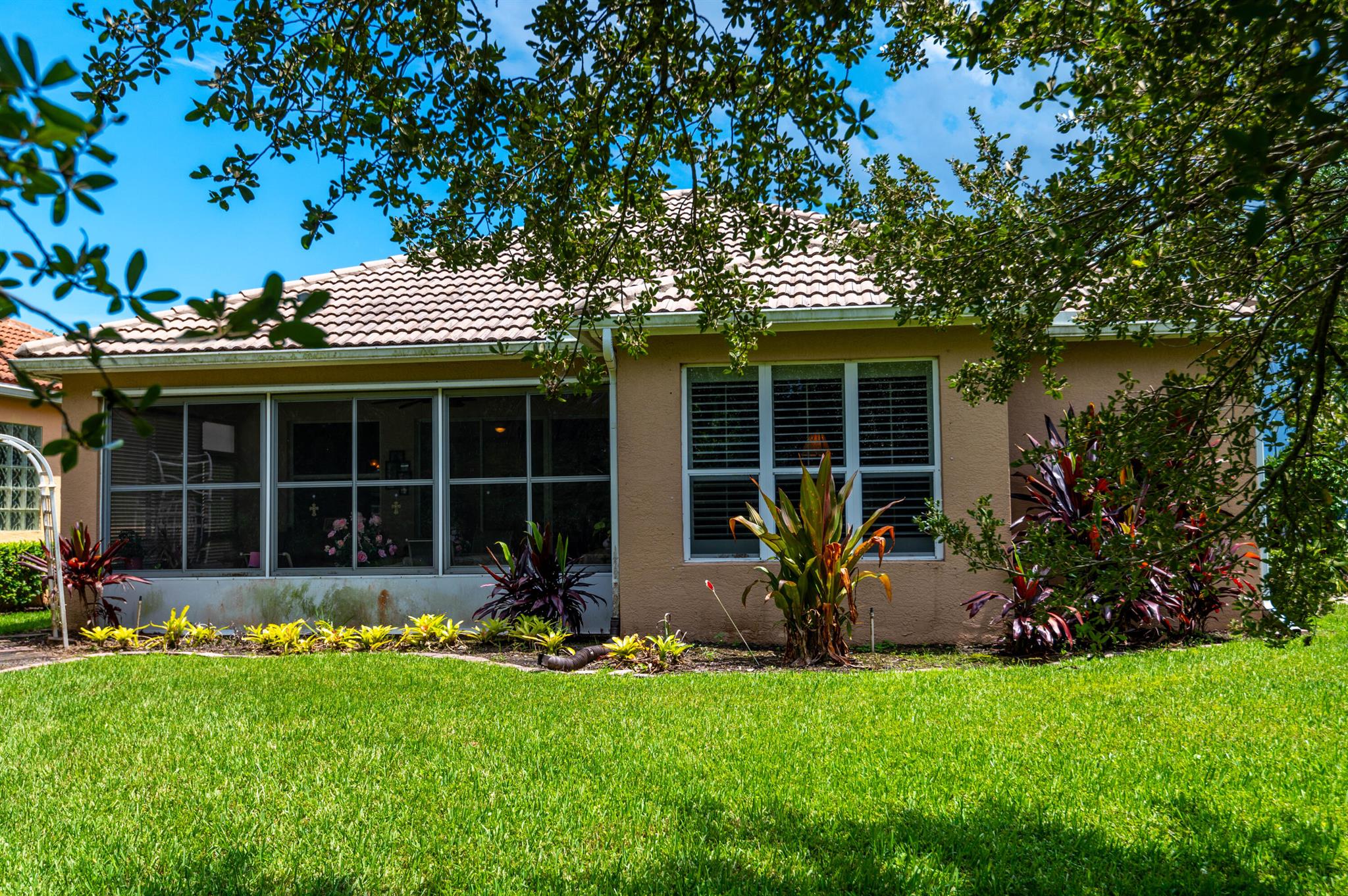 JENSEN BEACH COUNTRY CLUB PLAT NO. 8 - Residential