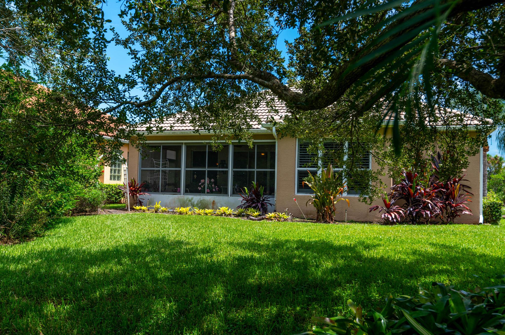 JENSEN BEACH COUNTRY CLUB PLAT NO. 8 - Residential