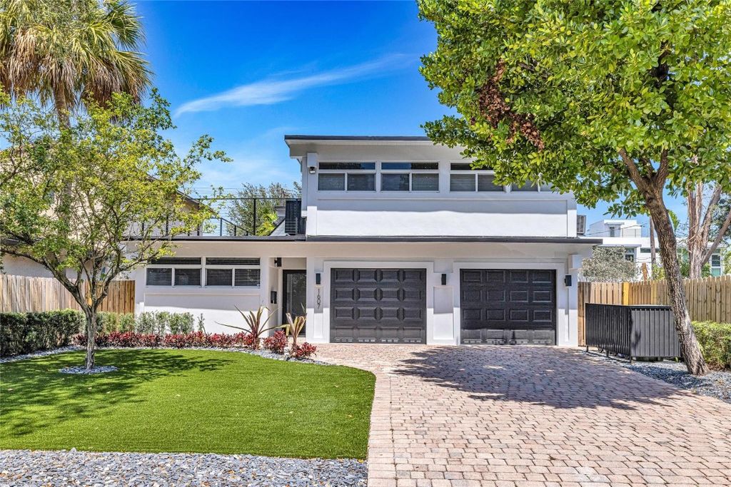 Photo of 1607 SE 1st Street, Fort Lauderdale, FL 33301 (MLS # F10505030)