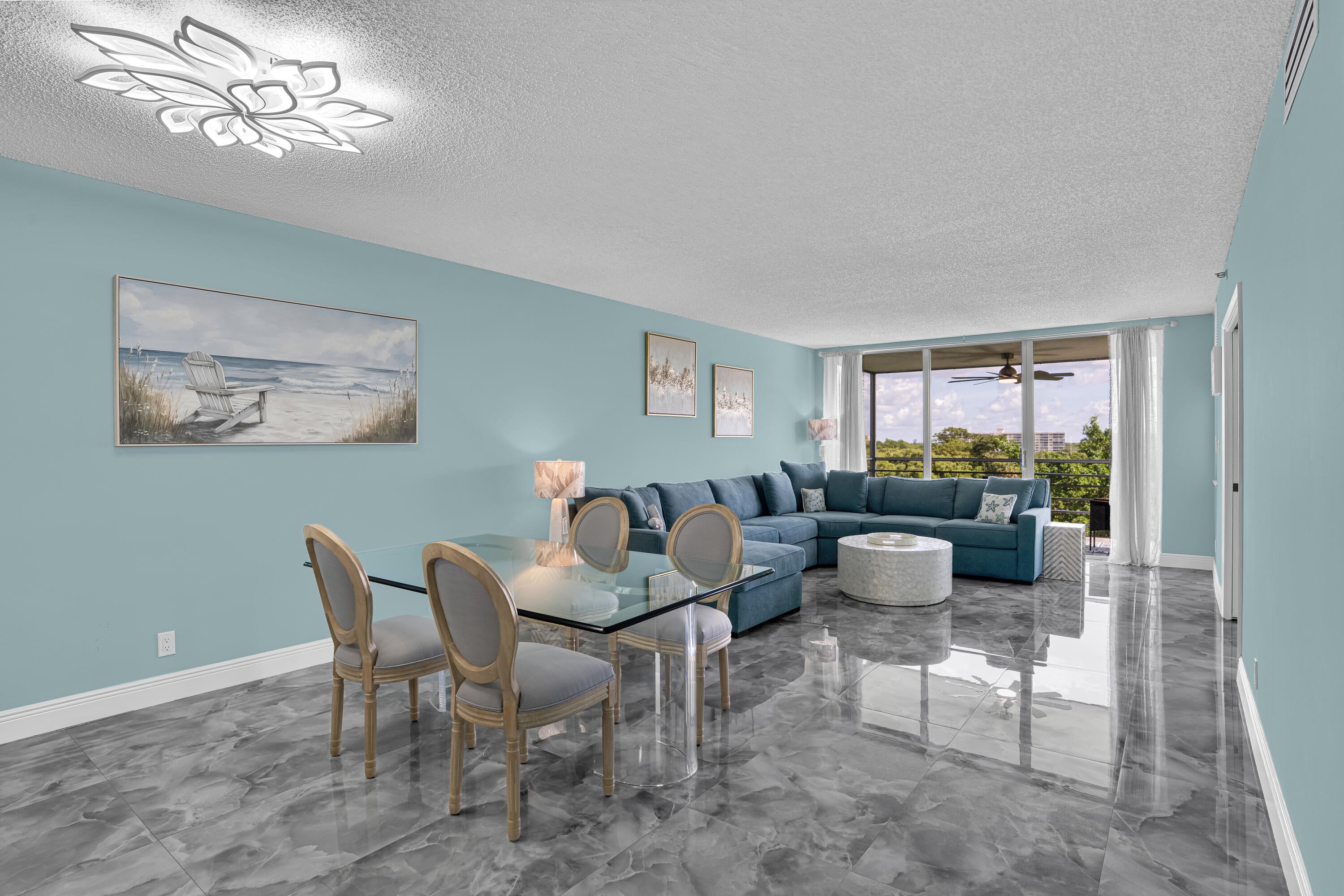 4015 W PALM AIRE Drive 704