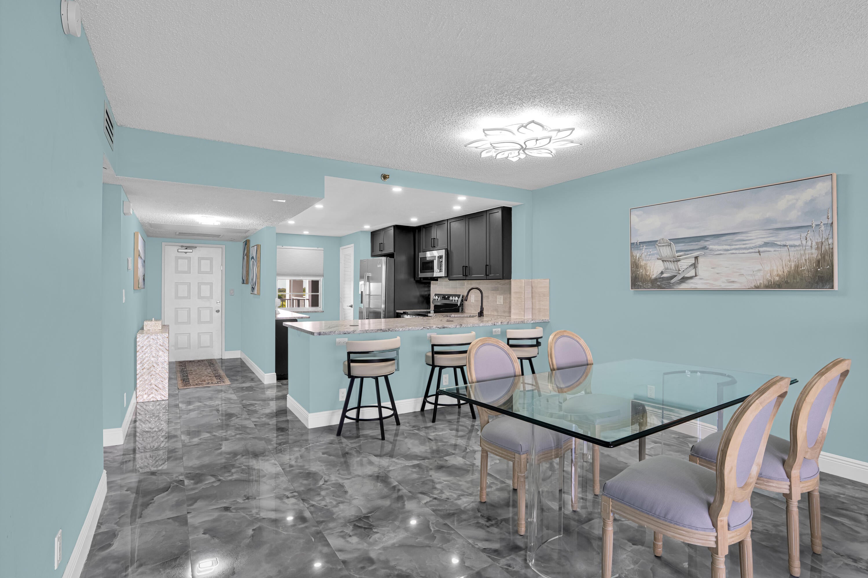 4015 W PALM AIRE Drive 704
