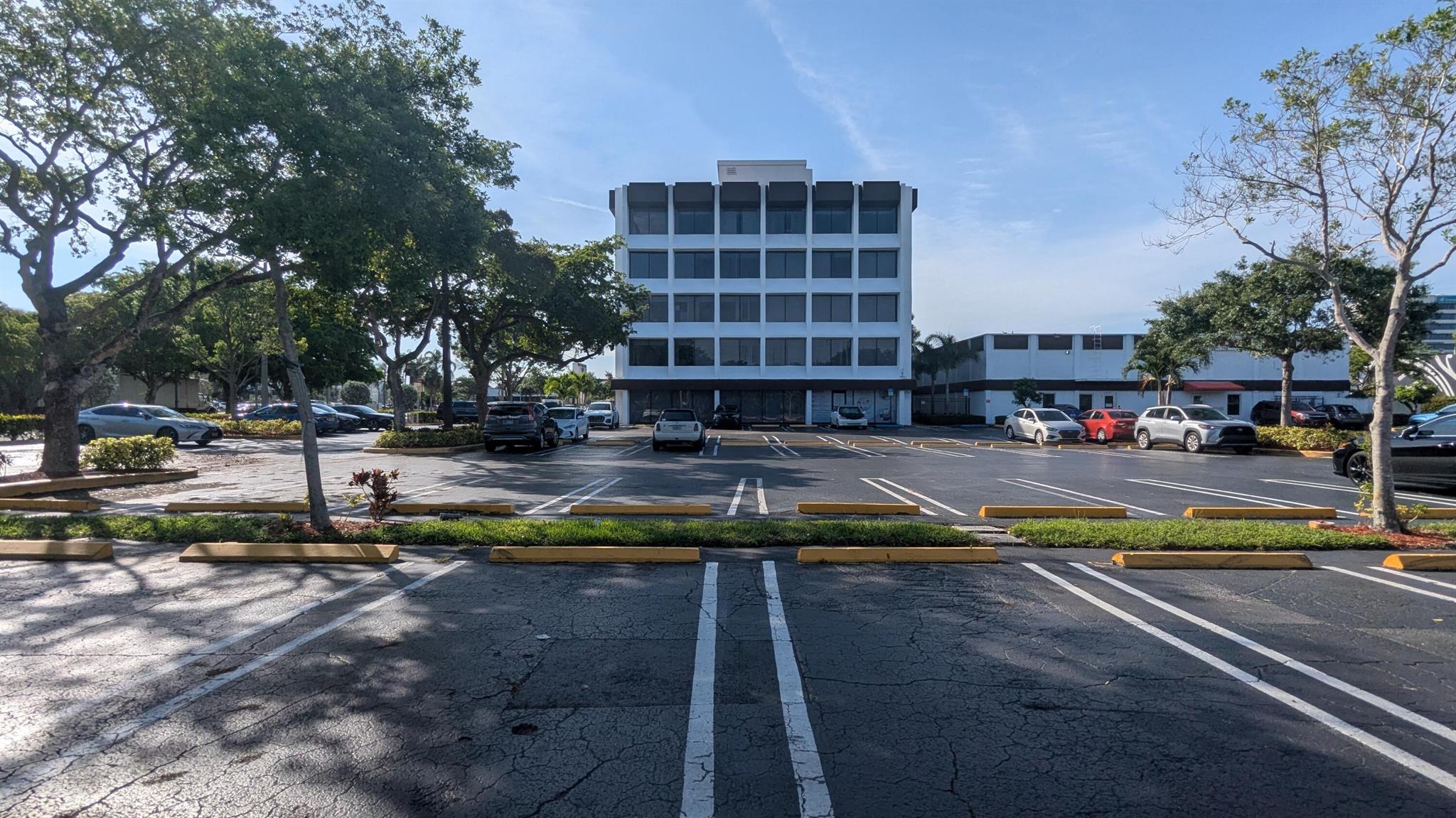 2001 Palm Beach Lakes Boulevard 300-J