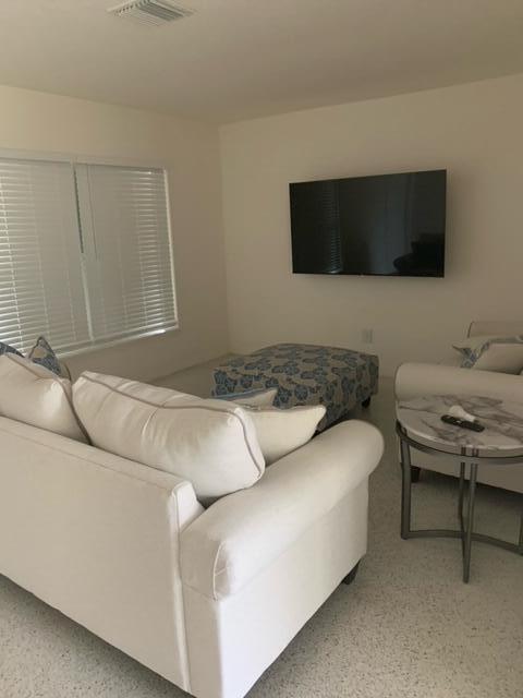 PORT ST LUCIE SECTION 27 - Residential Lease