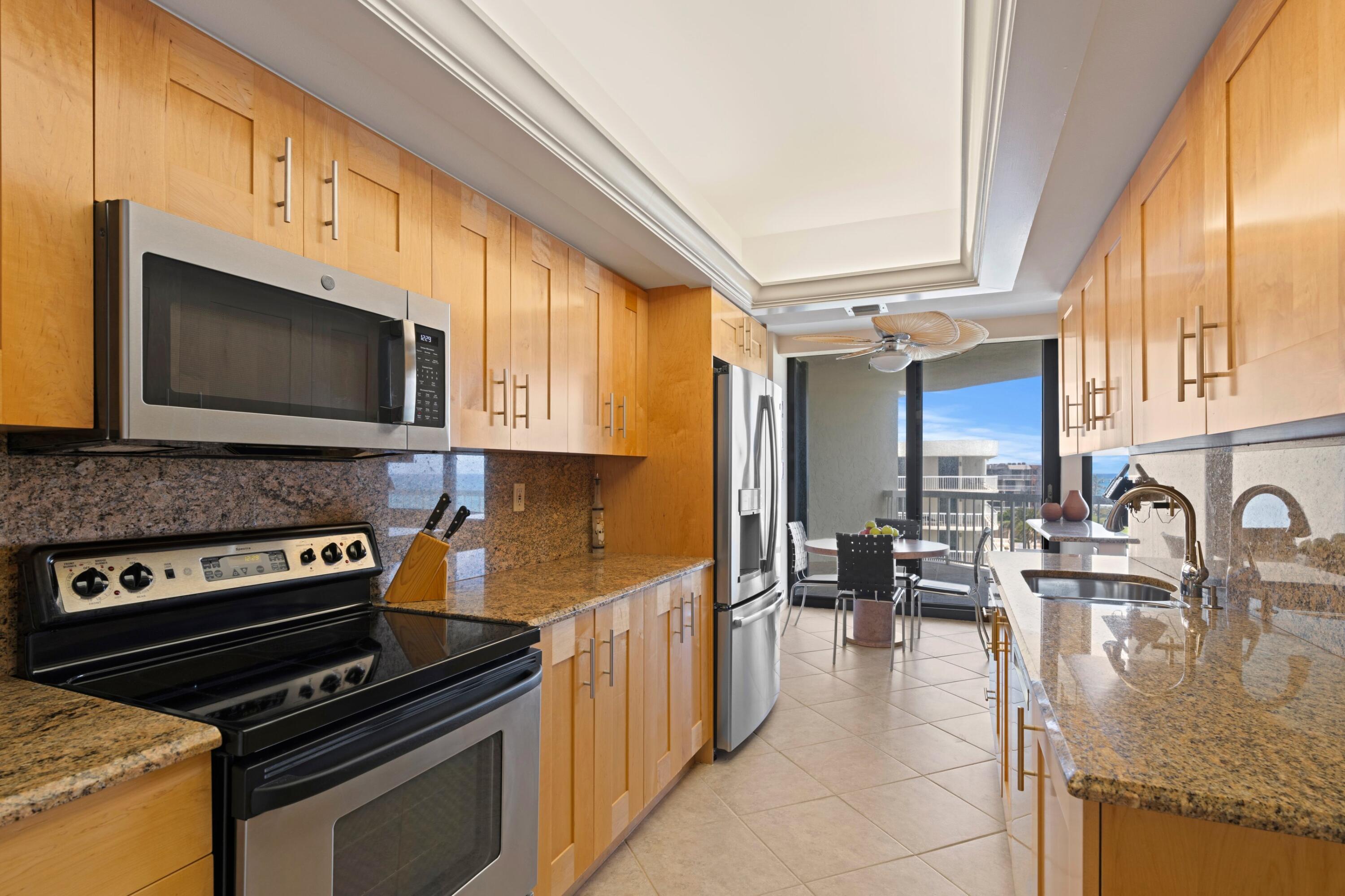 MERIDIAN OF PALM BEACH CONDO - Residential
